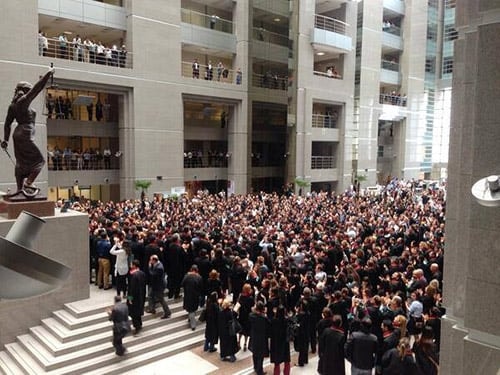 Halka Ve Avukata Yönelik Polis Şiddeti Ve Terörüne Derhal Son Verilmelidir

 - 2