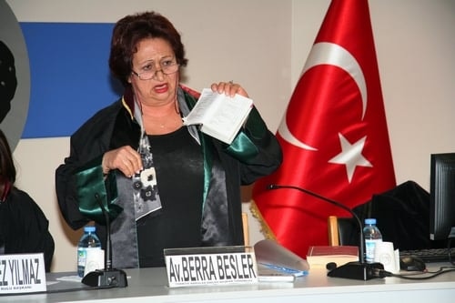 Stajyer Avukatlar Hukuk Devletinin Teminatıdır

 - 35