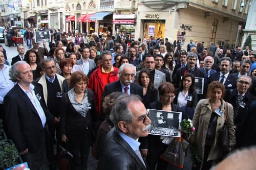 Avukat Gülçin Çaylıgil’İ Andık

 - 8