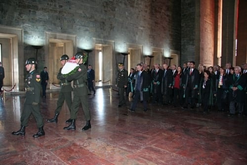 İstanbul Barosu Heyeti Anıtkabir’De Ata’Nın Huzurunda

 - 27