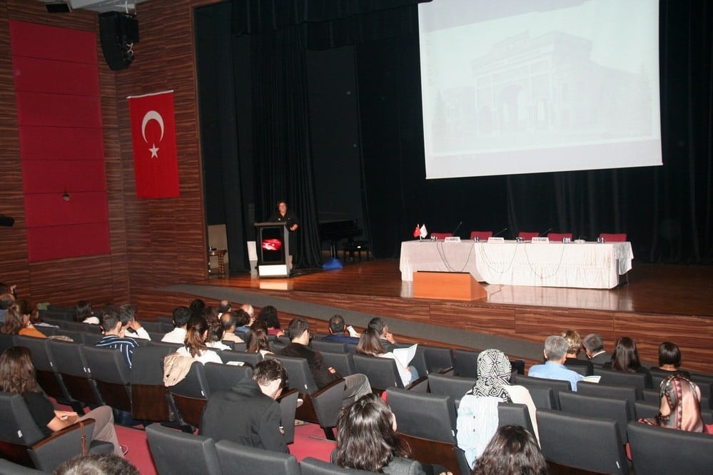 Hukuka Felsefi ve Sosyolojik Bakışlar IX - 6