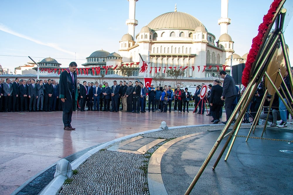 Ulu Önder Mustafa Kemal Atatürk'ü Andık