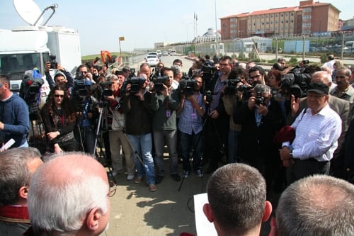 Özel Görevli Mahkemelerin Uygulamaları Kaygı Verici Boyuttadır
 - 4