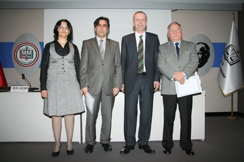 Yaşayan Sağlık Hukuku Iı

 - 21