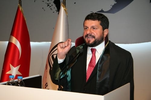 Ümit Kocasakal İstanbul Barosu Başkanlığına Yeniden Seçildi 

 - 124