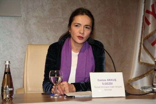 2015 Türkiye’Sinde Kadın
 - 10