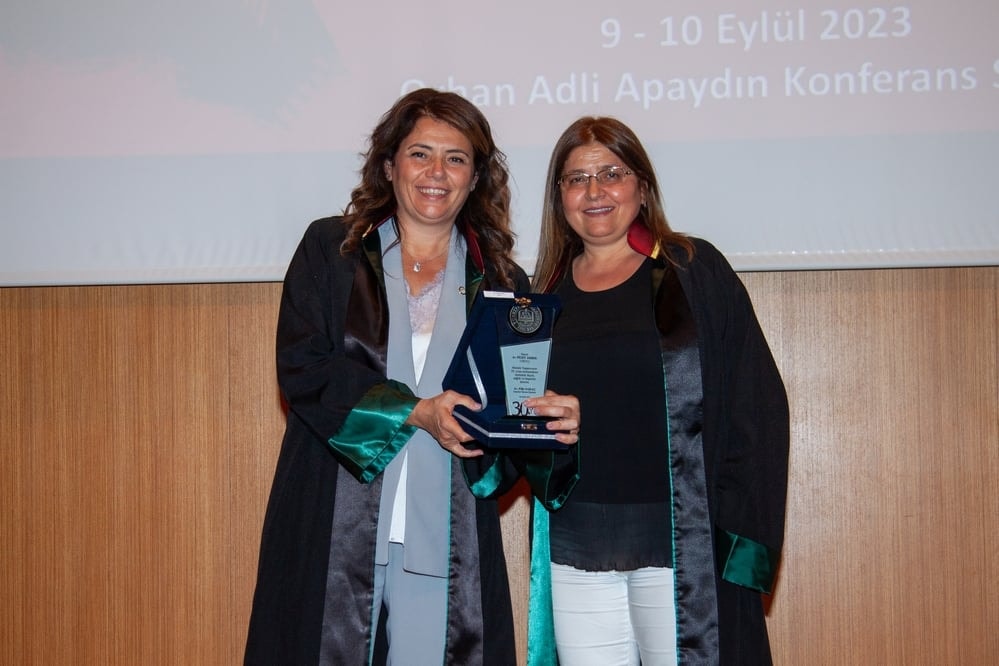 Meslekte 25, 30 ve 35 Yılını Dolduran Meslektaşlarımıza Plaket Verildi - 144