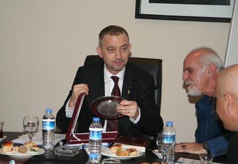 İzmir Barosu Yönetiminden 
İstanbul Barosuna Destek - 53