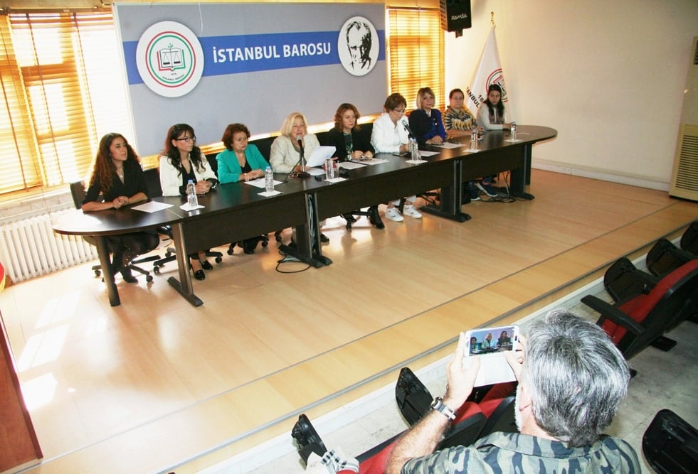 Müftülere Nikâh Kıyma Yetkisi Verilmesi  Kadın Haklarında Geriye Dönüştür  Anayasa İhlalidir - 17