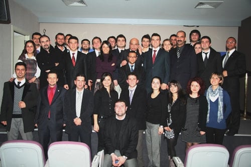 Stj. Avukatlar Komisyonugenel Kurulu 
Yürütme Kurulu Seçimiyle Noktalandı - 37