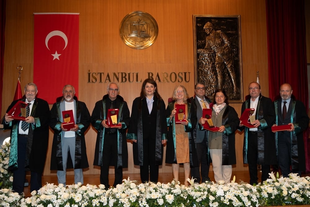 Meslekte 25, 30 ve 35 Yılını Dolduran Meslektaşlarımıza Plaket Verildi - 155