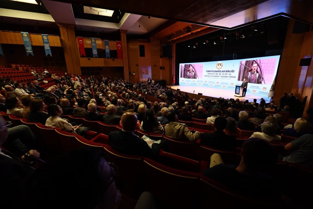 Meslekte 40, 50 ve 60 Yılını Dolduran Meslektaşlarımıza Plaket Verildi - 32