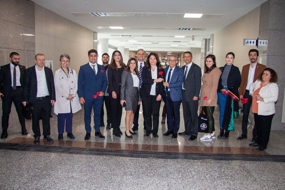 Adliyelerde Meslektaşlarımızın 5 Nisan Avukatlar Günü'nü Kutladık - 6