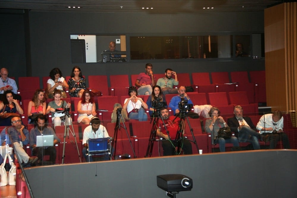 Uluslararası Konferans: ‘Ayın Karanlık Yüzü’ - 80