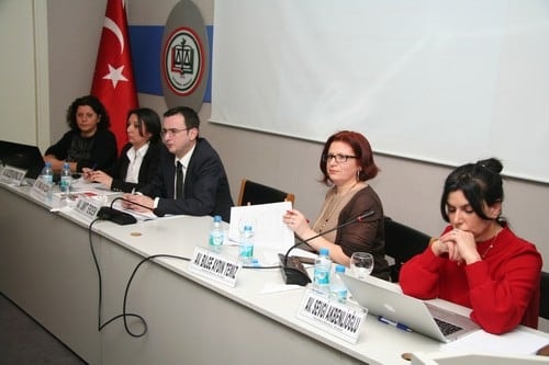 Sağlık Hukukunda Aydınlatılmış Onam
 - 60