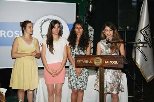 İstanbul Barosu Dış İlişkiler Merkezi İle Avrupa Genç Hukukçular Derneği 10. Hukuk Yaz Okulu Kutlaması Yapıyor
 - 3