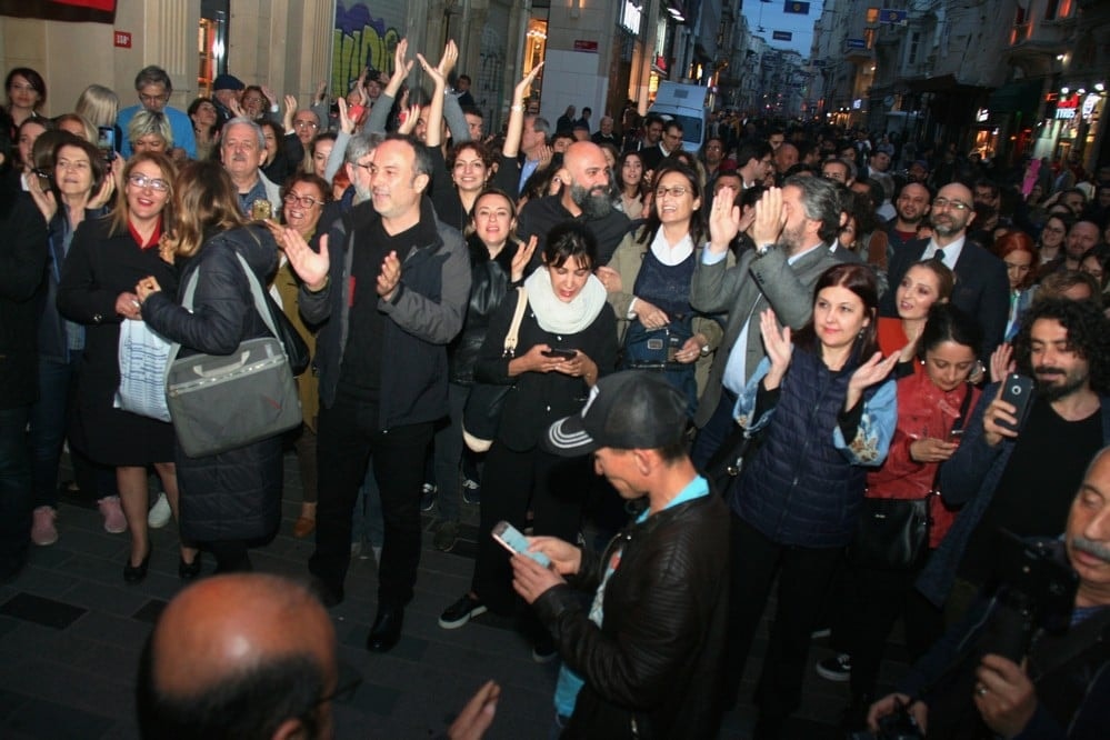 Demokrasi Nöbetine Katılım Genişliyor - 12