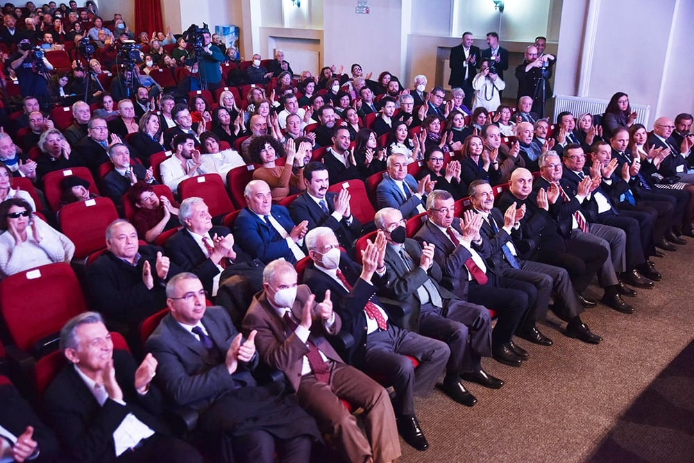 Başkanımız Av. Filiz Saraç'a Uğur Mumcu Ödülü - 5