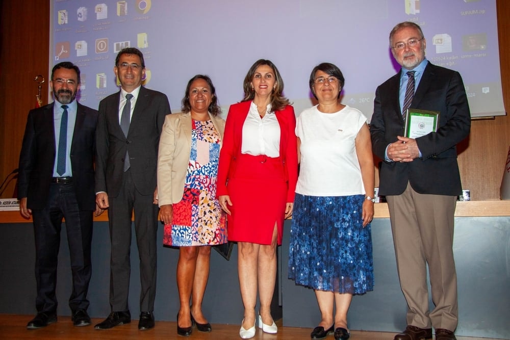 Av. Prof. h. c. Dr. Bülent Sözer Anısına Sempozyum ve Konişmento Sergisi - 28