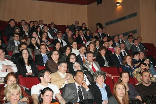 Mesleklerinde 25, 30, 35 Yılını Dolduran Toplam 693 Meslektaşımıza Plaket Verildi
 - 33