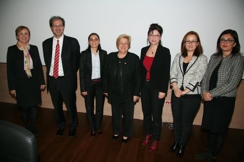 Sağlık Çalışanlarının Kadına Yönelik Şiddetin Önlenmesinde

Hukuki Ve Cezai Sorumluluğu 
 - 15