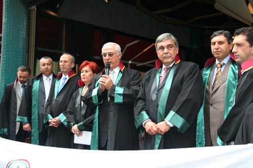 Avukatlardan Cmk’Da Yaşanan Sorunlara Tepki - 5