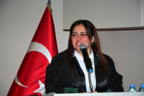 Avukatlık Özgün Ve Özgür Bir Meslektir
 - 10