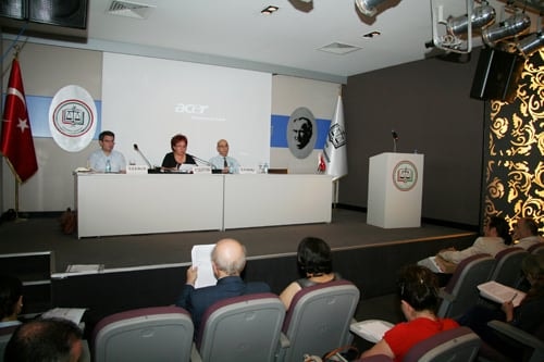 Hukuk Ve Tıp Mensupları Arasında Ortak Dil
 - 51