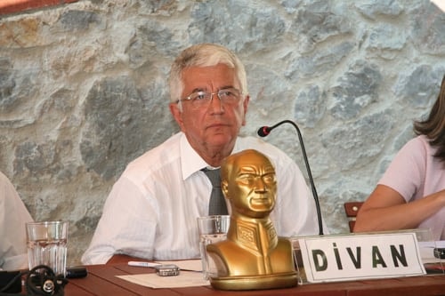 Baro Meclisi 31. Olağan Genel Kurulu Barobahçe'de Toplandı
 - 32