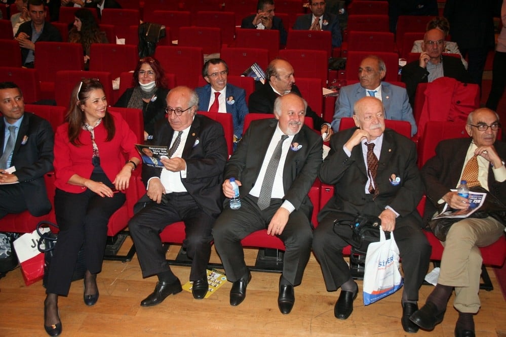 Başkan Durakoğlu Güven Tazeledi - 90