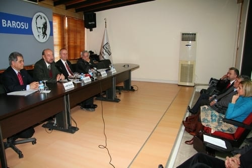 Rauf Denktaş Türk Dünyasının Kahramanıdır

 - 21