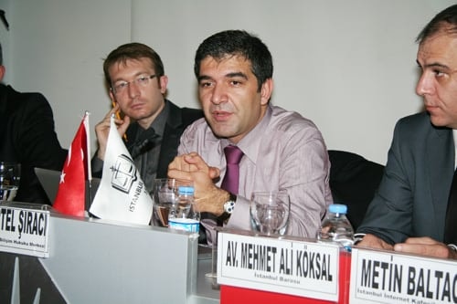 İnternet Yasası Taslağı Tartışıldı 
 - 17