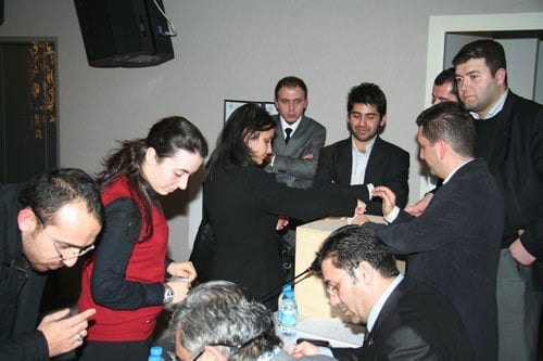 Stj. Avukatlar Komisyonugenel Kurulu 
Yürütme Kurulu Seçimiyle Noktalandı - 30