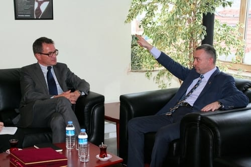 Almanya Başkonsolusu Baromuzu Ziyaret Etti
 - 7