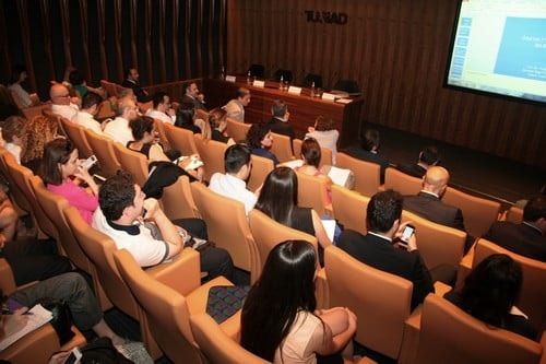 Sermaye Piyasası Kanununda Halka Açık 
Şirketlerle İlgili Suç Ve Yaptırımlar

 - 11