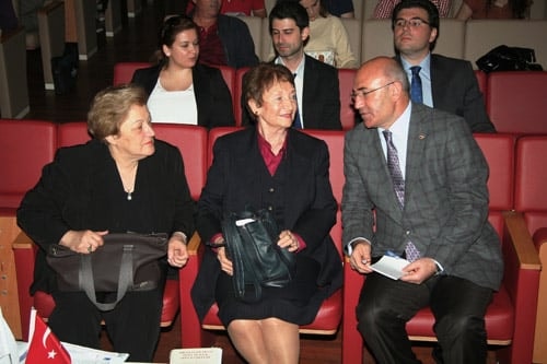 Mülteci Ve Sığınmacıların Sorunları

 - 2