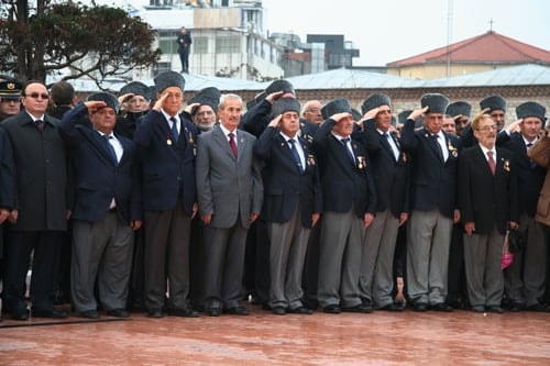 Atamızı Anıyoruz… 
 - 8