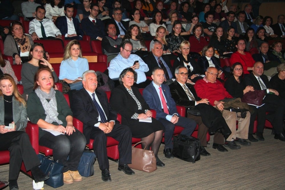 Hukuksal Gerçeklikler Bağlamında Anayasa Değişikliği - 19