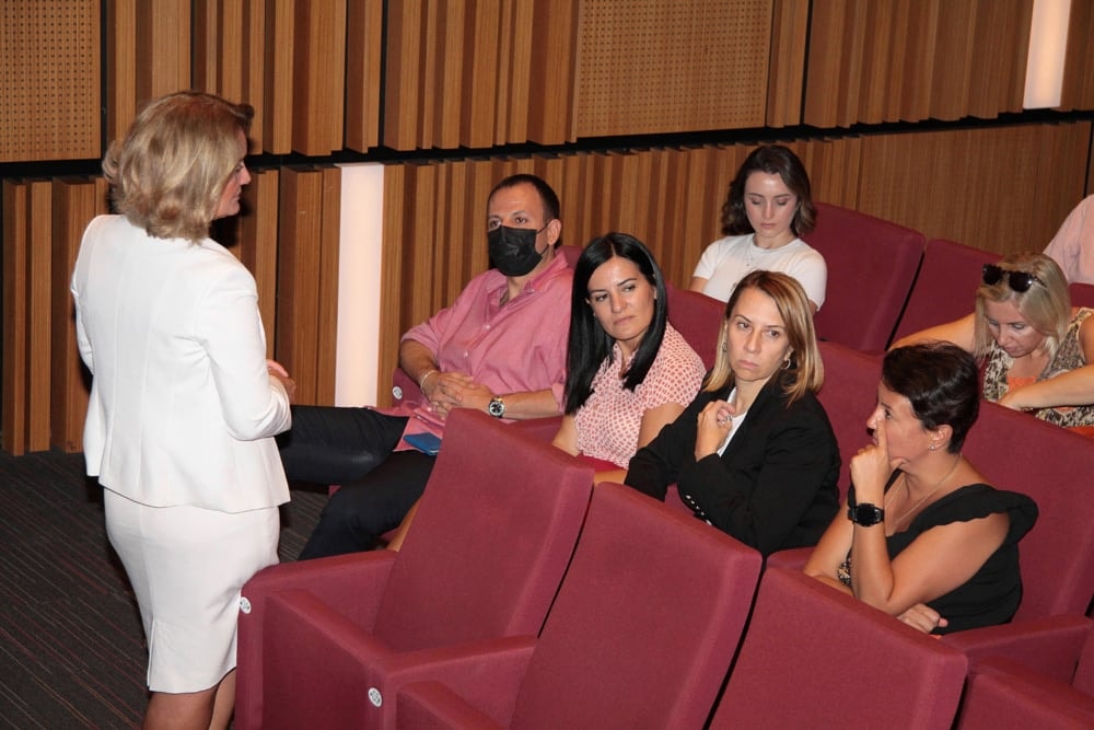 ABD'nin Rusya ve Belarus'a Uyguladığı Yaptırımların  Türkiye'nin Dış Ticaret, Lojistik ve Bankacılık Sektörüne Etkileri - 1