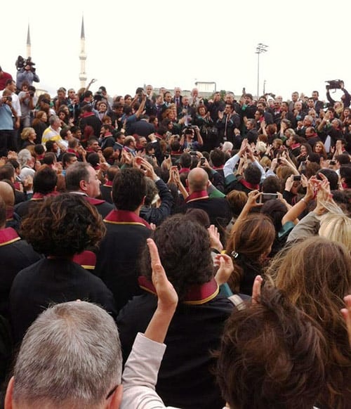 Halka Ve Avukata Yönelik Polis Şiddeti Ve Terörüne Derhal Son Verilmelidir

 - 6