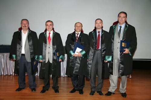 Mesleklerinde 25, 30, 35 Yılını Dolduran Toplam 693 Meslektaşımıza Plaket Verildi
 - 31