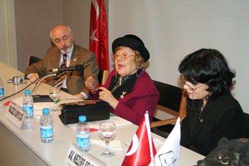 Muazzez İlmiye Çığ
Konuğumuzdu