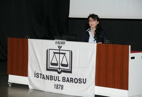 Kadın Hakları Ve Aile İçi Şiddet Konulu Sertifika Programı Devam Ediyor

 - 7