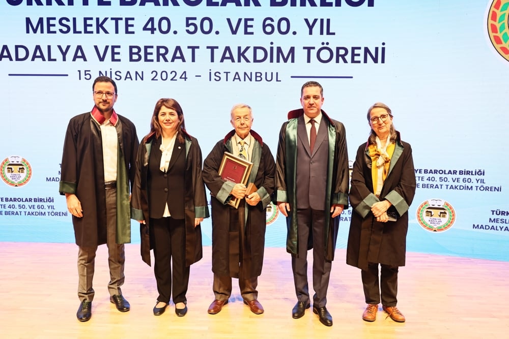 Meslekte 40, 50 ve 60 Yılını Dolduran Meslektaşlarımıza Plaket Verildi - 122