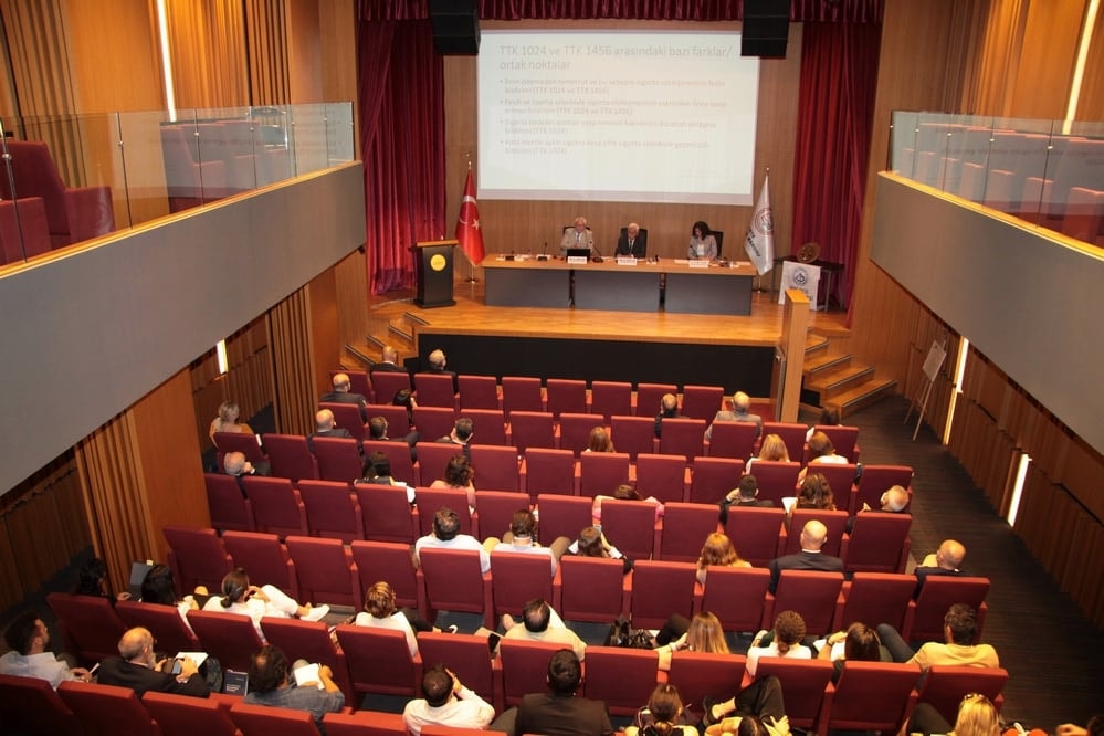 Türk Ticaret Kanunu Deniz Ticareti Hükümlerinin Değerlendirilmesi Sempozyumu - 31