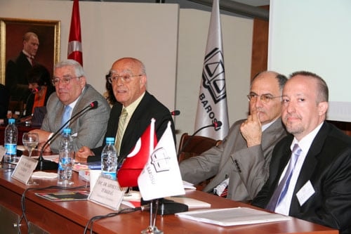 Sem Kurultayında
Avukatlık Mesleğinin Geleceği Ve Staj
Konusu Tartışıldı - 14