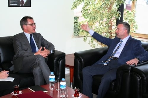 Almanya Başkonsolusu Baromuzu Ziyaret Etti
 - 3