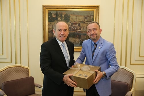 İstanbul Barosu’Ndan Büyükşehir Başkanına Kutlama Ziyareti

 - 2