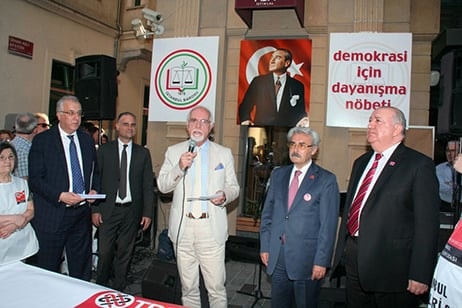 Demokrasi İçin Dayanışma Nöbetleri