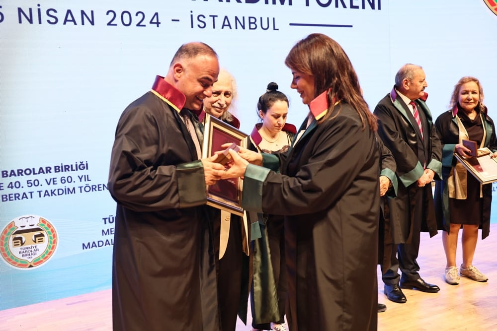 Meslekte 40, 50 ve 60 Yılını Dolduran Meslektaşlarımıza Plaket Verildi - 77